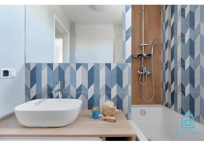 Lägenhet Breeze - Charming Place, 15 Minutes To Old Town & 5 Minutes To Seaside Gdańsk